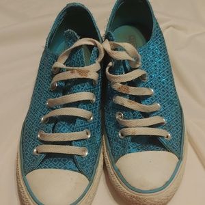 Sparkly blue converse
